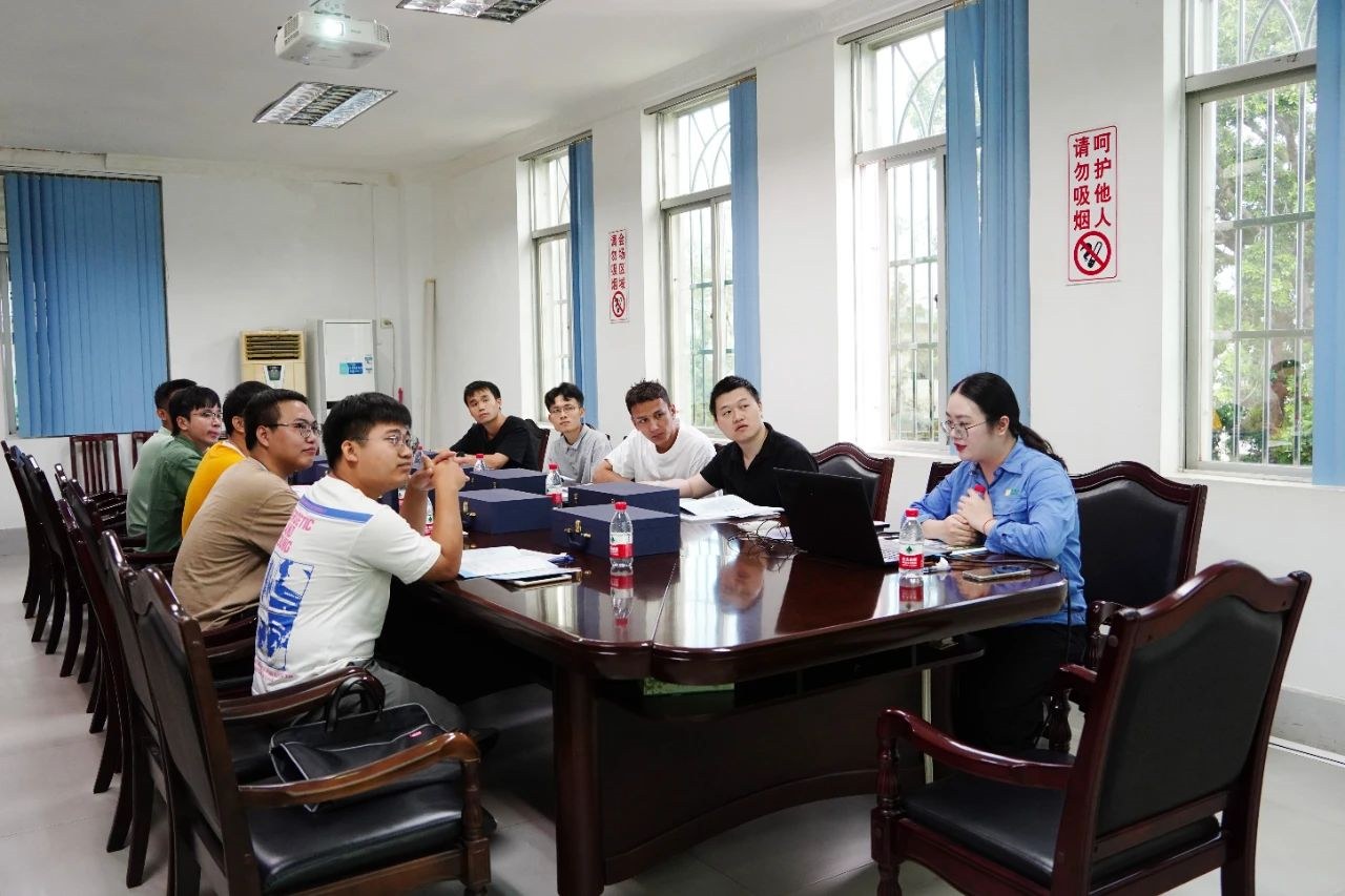 9名青年员工入职博天堂石碌铁矿分公司7.jpg